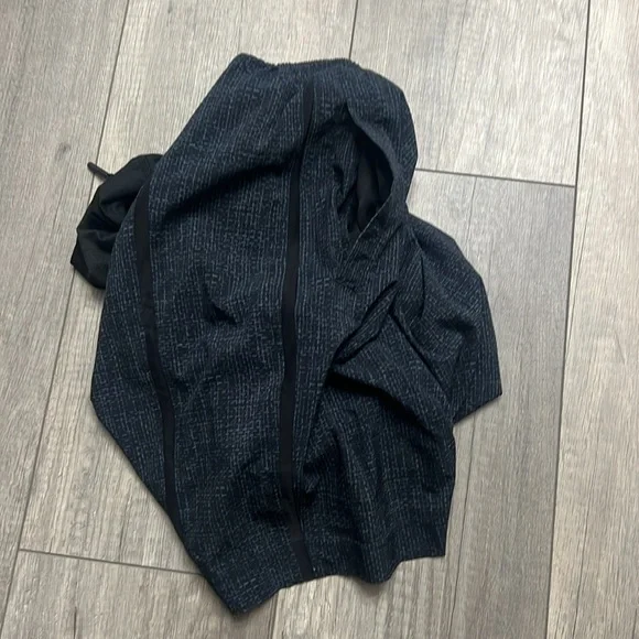 Lululemon Shorts - Picture 6 of 7